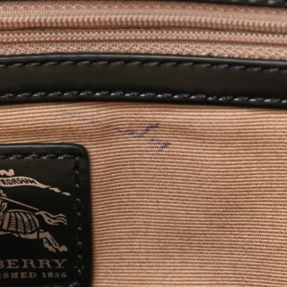 VGC Burberry Nickie Regent Nova check shopper tote bag, black patent trim. - Picture 8 of 9